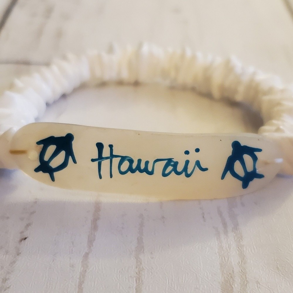White Puka Shell Stretch Bracelet Hawaii Souvineer Turtles Surf Aloha Lei Luau